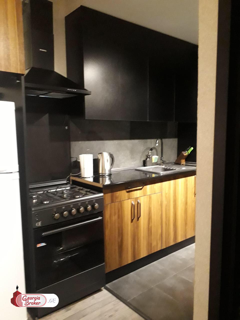 ქირავდება ახალი გარემონტებული 2 ოთახიანი ბინა ვერაზე